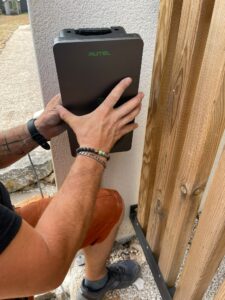 Borne de recharge à saint maximin-la-sainte-baume