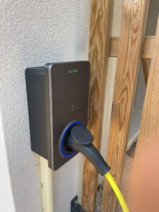 Borne de recharge à saint maximin-la-sainte-baume